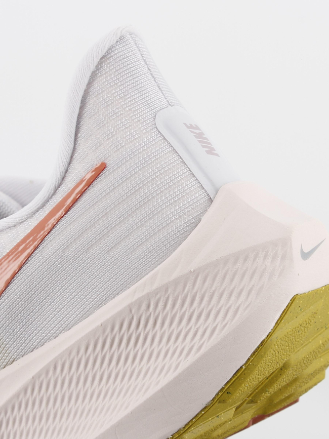 Chaussures de running air zoom pegasus blanc femme - Nike