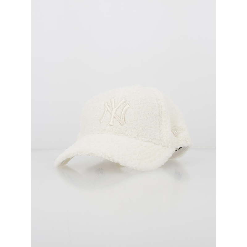 Casquette sherpa borg 9forty blanc femme - New Era