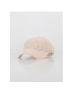 Casquette sherpa borg 9forty rose femme - New Era