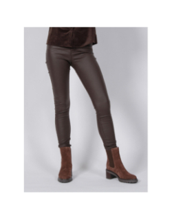 Pantalon slim enduit marron femme - Vero Moda