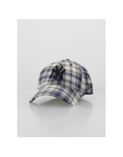 Casquette à carreaux plaid camo 9forty bleu marine - New Era