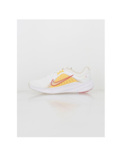 Chaussures de running quest 5 blanc femme - Nike