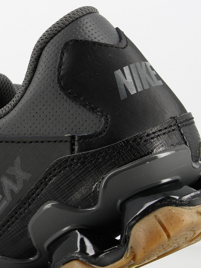 Baskets reax 8 noir homme - Nike