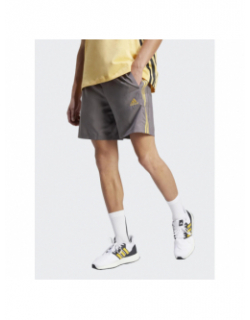 Short chelsea 3 bandes jaune gris homme - Adidas