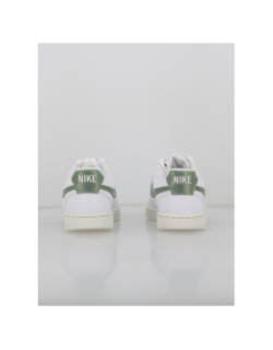 Baskets court vision blanc kaki femme -Nike