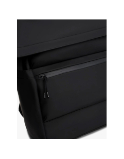 Sac à dos à rabat roulé et logo texturé noir - Tommy Hilfiger