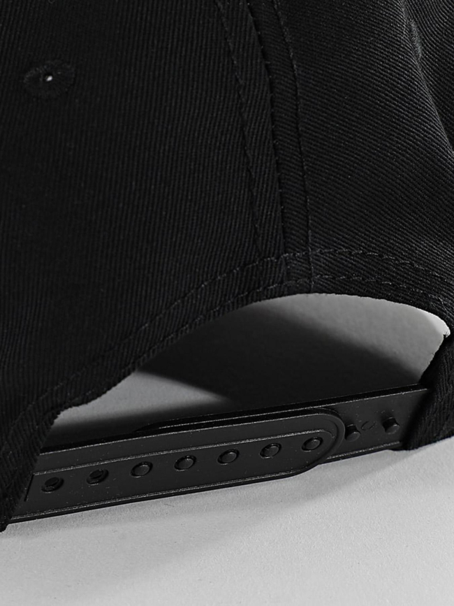 Casquette avec badge rubber noir fluo adulte - Comme Des Loups