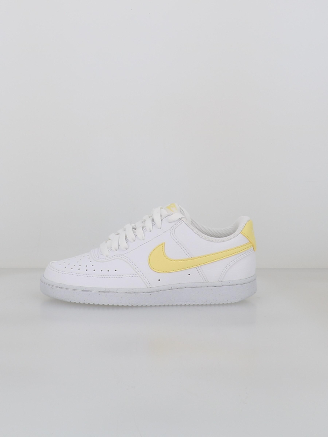 Baskets court vision low next nature blanc et jaune femme - Nike