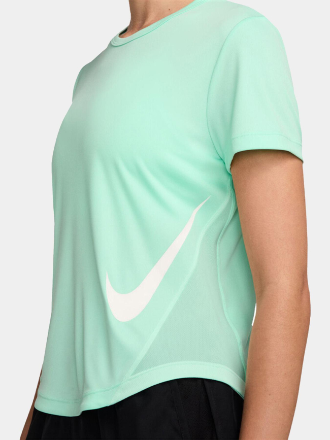 T-shirt de running tempo swoosh vert femme - Nike