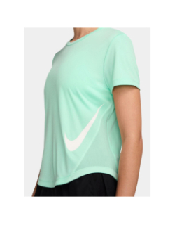 T-shirt de running tempo swoosh vert femme - Nike