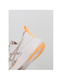 Chaussures de running gel-pulse 16 blanc et rose femme - Asics