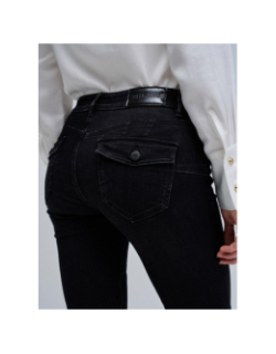 WONDER BOOTCUT W/ BACK POCKETS DETAIL